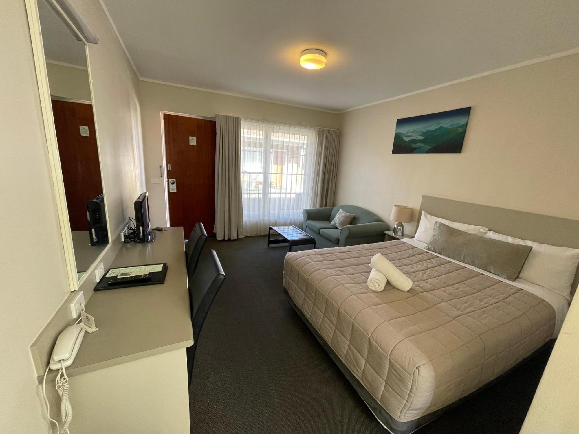 George Bass Motor Inn Nowra Exterior photo