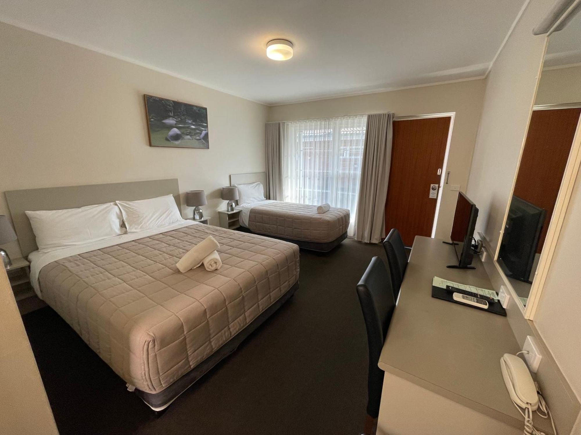 George Bass Motor Inn Nowra Exterior photo